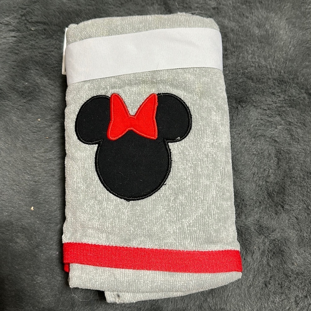 NWT Disney Mini Mouse Hand Towels